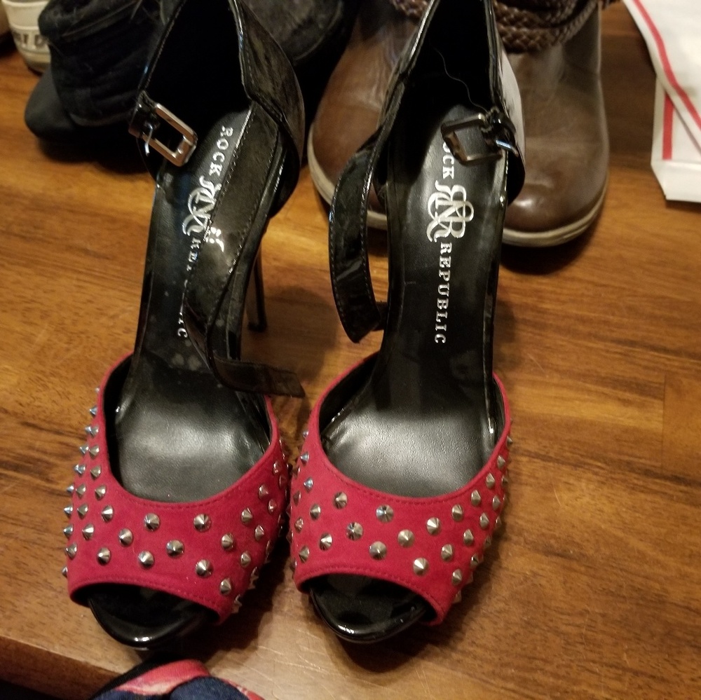 Rock Revival Heels